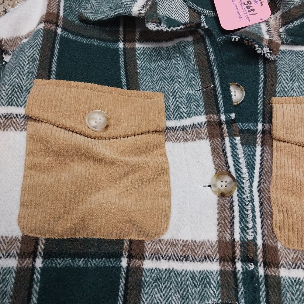 3681 Size Medium Simply Southern Shacket in Green Plaid with Corduroy Pockets - Picture 2 of 9